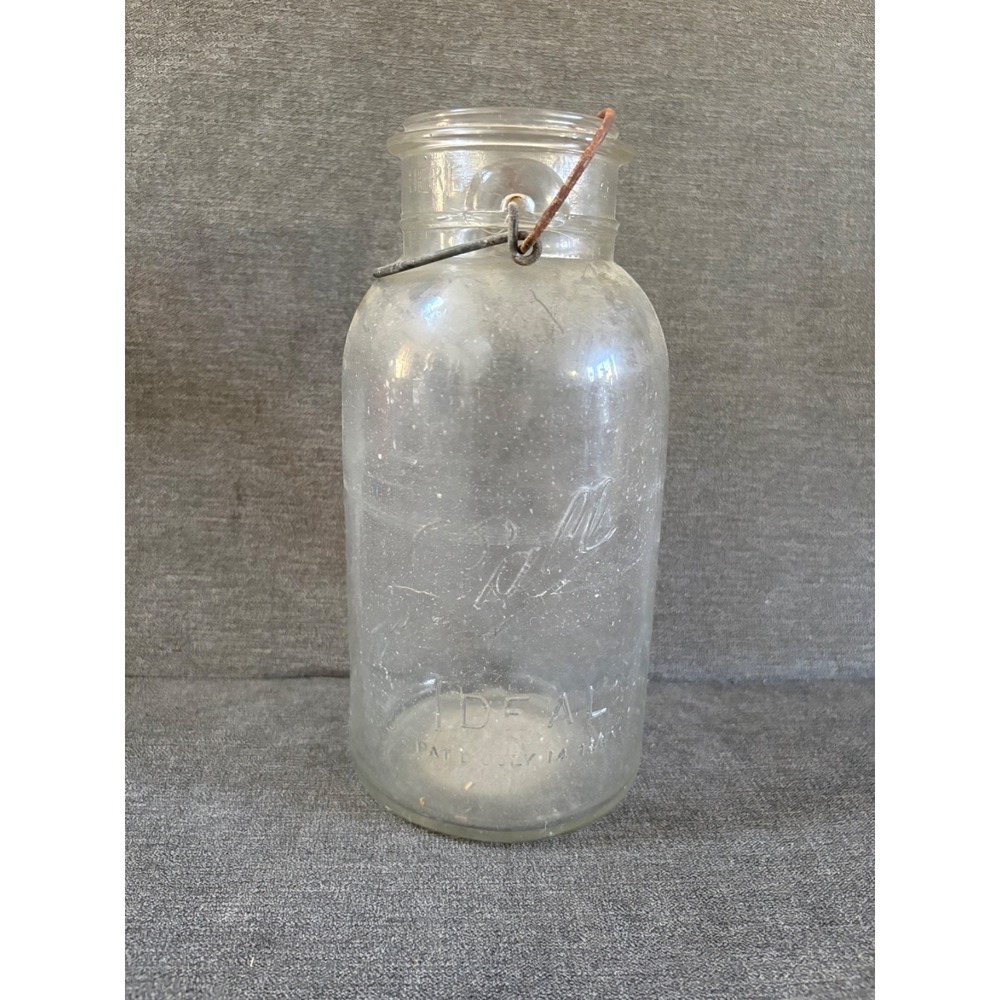 Antique Ball Ideal‎ Pint Mason Jar #7 Clear Glass Missing Lid Rusty Crusty